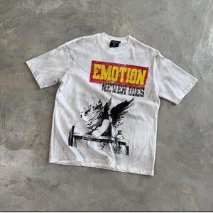 Nil Men’s Oversized Graphic Print T-Shirt – White
