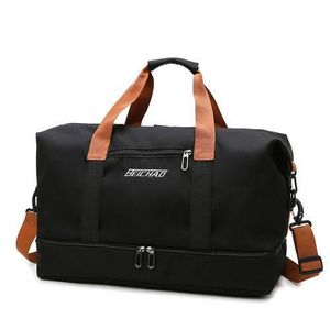 Stylish Travel Bags for Men and Women - Black
