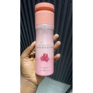 Fragrance Avenue Smart World Berries Weekend Body Spray