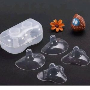 2pcs Silicone Nipple Protector Mothers Feeding Safeguard 