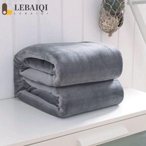 180*200cm Solid color quilt suitable for home use, super soft, versatile, easy to carry and clean - Light Gray
