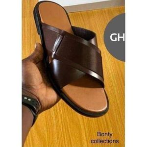 Mens Nice Simple Cross Palm Cross Brown