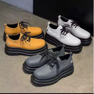 New trending ghost grip sneakers