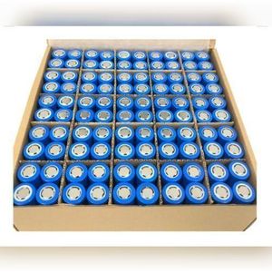 100Pieces -Rechargeable Lithium Batteries 3.7v flat-head