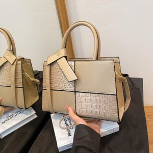 Carpet Classic Ladies Trendy Leather Handbag Khaki
