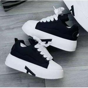 AXIL Unisex Chunky Sneakers - Black/ White 