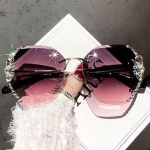 Elegant Fancy Ladies Sunshades Glassess with Case