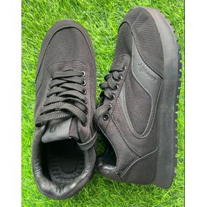 Footwear Kids Hanover Black Sneakers Rugged Sole & Sporty Design Size 41