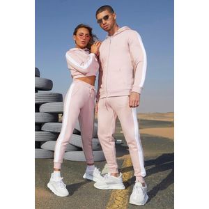 COUPLES OUTFIT AVAILABLE HOODIE AND JOGGERS PRICE : 17,000 NAIRA 🛍 SIZE :  (6 - 14) (S - XXL) SEND DM TO PURCHASE NOW OR CALL/WHATSAPP…