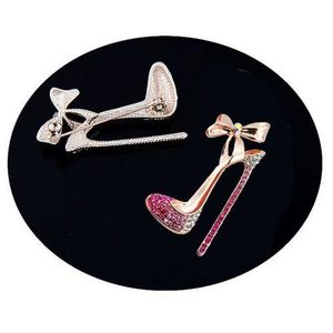 Beleoter Glamorous Rhinestone Bow High Heel Brooches for Women - Wedding & Party Accessory