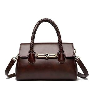 Ladies Everything Classy Ladies Hand Bag