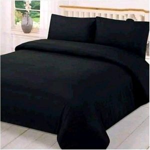 Bedsheets and four pillowcases 6by6 