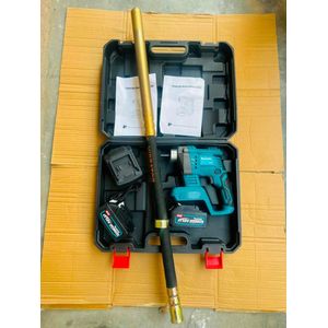 Makita Cordless Concrete Vibrator Kit - 118V Battery Poker Vibrator with 2 Batteries & Charger