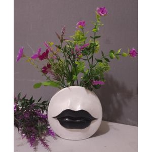 Decorative Black Lip Flower Vase With Blue Dried Flowers