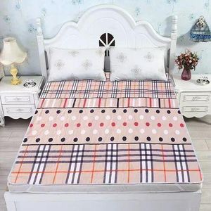 Baby / Children Bed Waterproof Diaper Changing Mat (70x90cm)