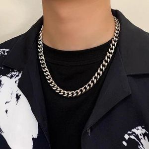 Men Hip-Hop Twist Oblate Wide Chain Necklace
