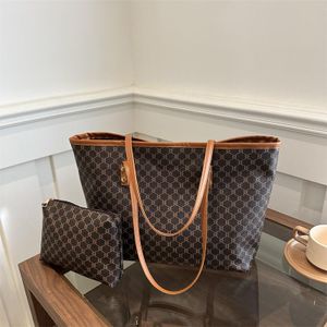 Elegant Large Capacity Brown Ladies Tote Bag