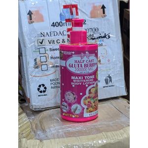 Half Cast Maxi Tone Whitenin body lotion