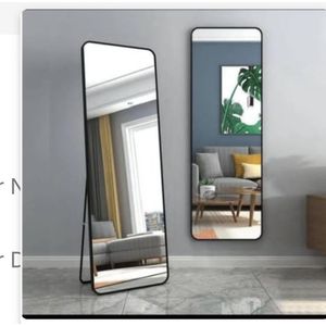 New Design Standing Dressing Mirror With Stand
