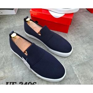 everything blue sneakers for men