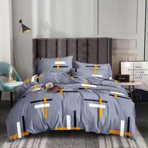 Bedsheet Set with four pillowcases 7by7 