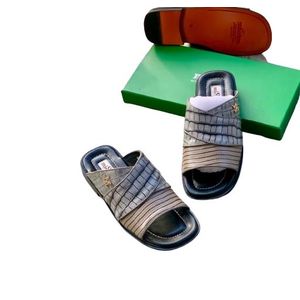 Mister Highy Quality luxury slippers 