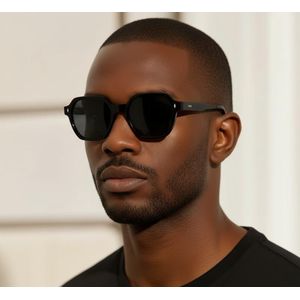 Men Classic Black Sunshades Glasses with Case