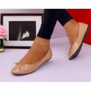 Unique ladies flat shoes - nude