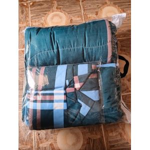 100% bedspred and pillow case