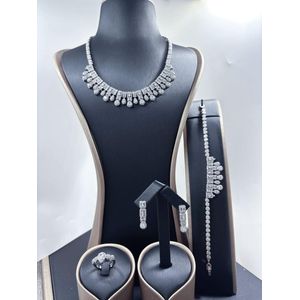 Luxury Silver-Plated Crystal Bridal Set for Pretty Ladies