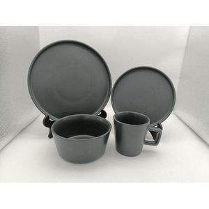 Lovely dinner set ___ 4 pcs