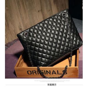 High Quality Bag. Very solid Bag 1 year warranty.