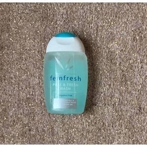 Fem Fresh Pure And Fresh Wash - 100ml X2