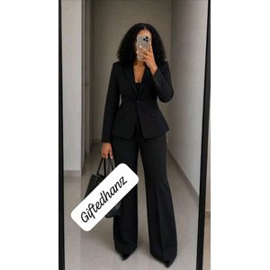 Gorgeous and adorable suit for ladies