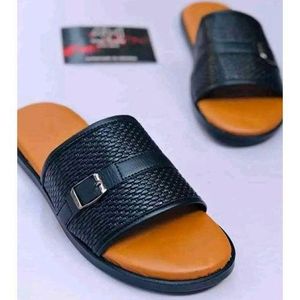 Men's Trendy Leather Buckled Pam