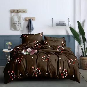 Bedsheets and four pillowcases 6by6 