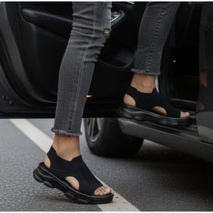causal flat black sandals for ladies 