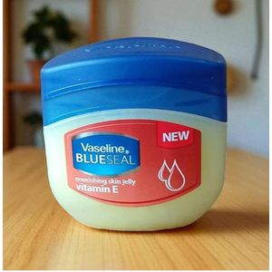 Vaseline BLUE SEAL LIGHT HYDRATING JELLY VITAMIN E