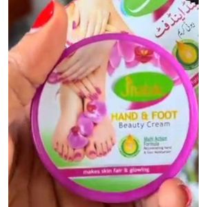 Effective Hand And Foot Moisturizing Cream