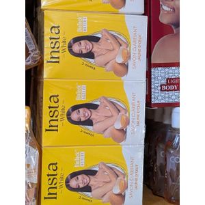 INSTA WHITE Savon Clarifiant Jaune D'œuf (Vitamin C / BioTeck Active)