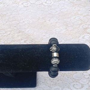 Fashion Jewelry  MEN'S BLACK MATTE BEAD CROWN BRACELET