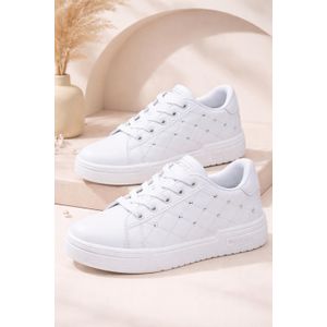 Stella Steps Sneakers - White
