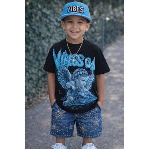 Boys' 3-Piece Streetwear Set – "VIBES 04" Graphic T-Shirt, Star-Rhinestone Denim Shorts & Matching Snapback Hat