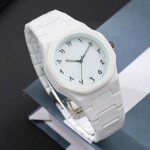 Arabic Dial Design Business White WristWatch Quartz Watch for Men