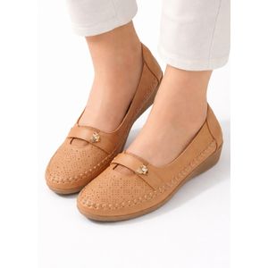 Nice brown flat shoe