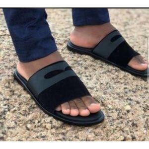 Palm Slippers And Sandals At Affordable Price Within Nigeria