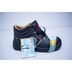  Fashionable Unisex  Safety Boot - Black