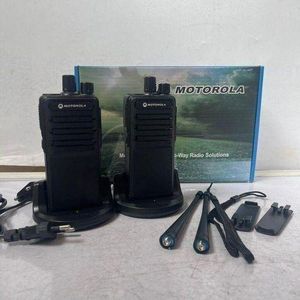 Motorola LONG RANGE WALKIE TALKIE RADIO 2 in 1 complete set with earpiece
