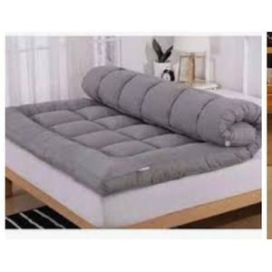 Quality duvet, bedsheet and 4 pillow cases