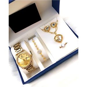 Keep Moving Top- Designer & Very Stylish Ladies Set Of Sophisticated Wristwatch/Necklace/Bracelet/Earings/Ring